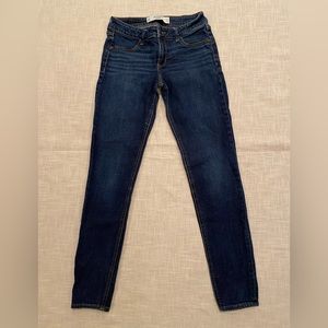 Abercrombie & Fitch Women’s Blue Jeans. Size 4R Waist 27 Length 49